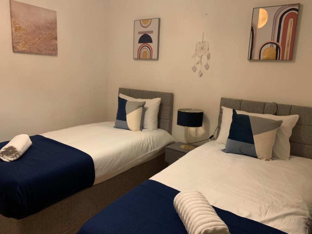 Absolute Stays In Sherwood- Nottingham Castle- Capital Fm Arena Nottingham- Contractors-Free Wifi- Free Parking- Long And Short Stays- Families-East Midlands Airport-Trent Bridge-Actors-Aria Court- Mansfield Екстер'єр фото